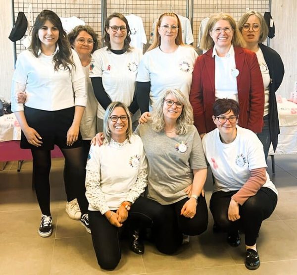 Lire la suite à propos de l’article Retour sur la Journée des Fées du Bien du 29 mars : bienveillance, soins de support et sororité