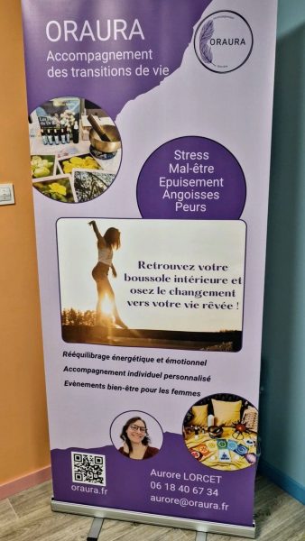 Kakemono du stand Oraura pour le Salon du Bien-Être Holistique et de l’Ésotérisme à Tours 2025